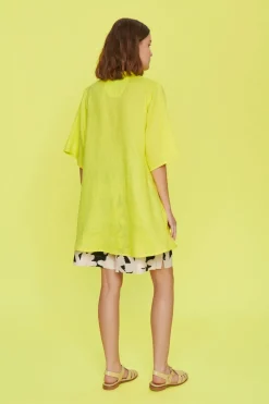 Airy linen bluse