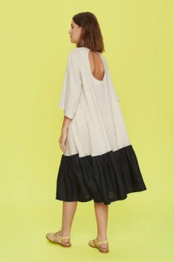 Airy linen kjole