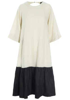 Airy linen kjole