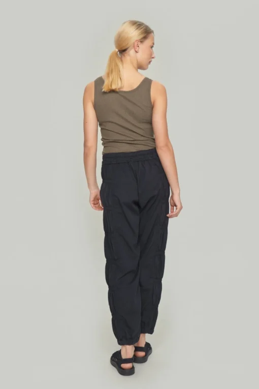 Globe rib tank top