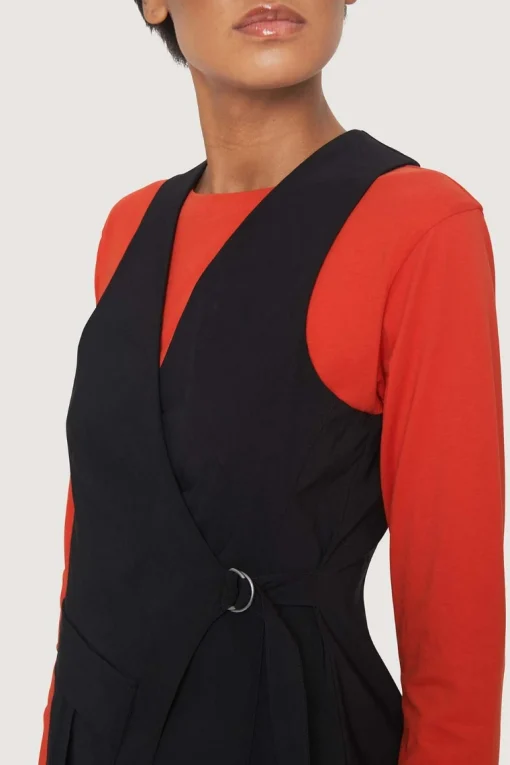 Magic stretch vest